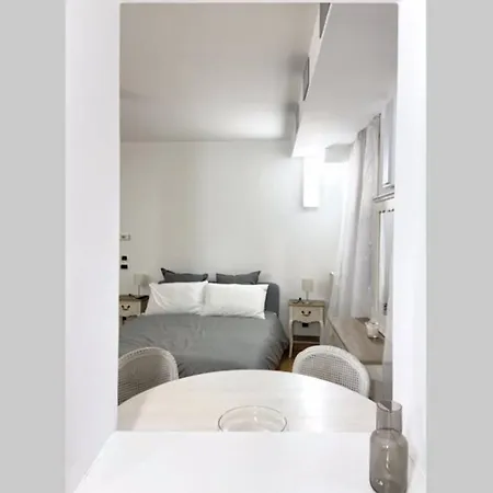 Boutique Apartment In Milano Center: Duomo Scala Exterior photo