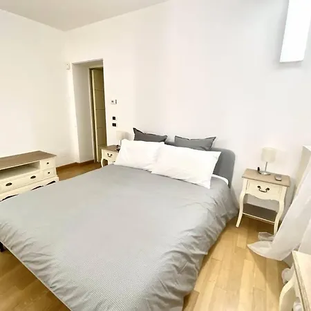 Boutique Apartment In Milano Center: Duomo Scala Exterior photo